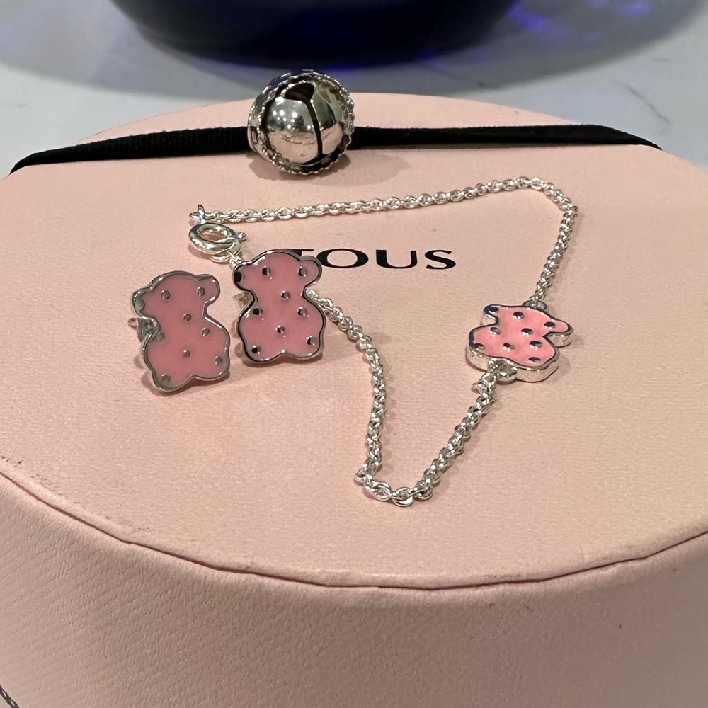 NWOT Tous Pink Polka Dot Bracelet and Earrings - Picture 7 of 11